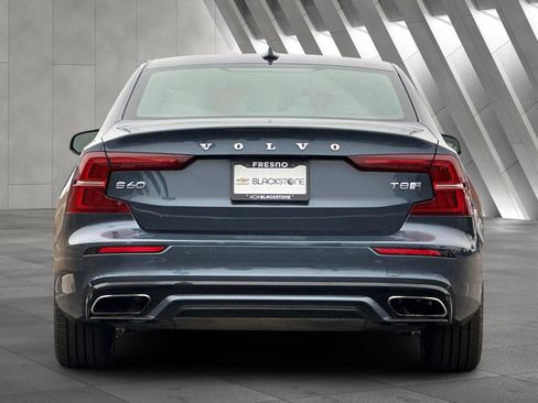 Used 2019 Volvo S60 T8 R-Design image 5