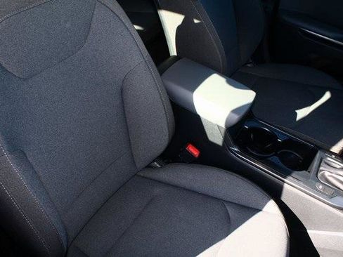 Used 2025 Kia K4 LXS 4D Sedan image 6