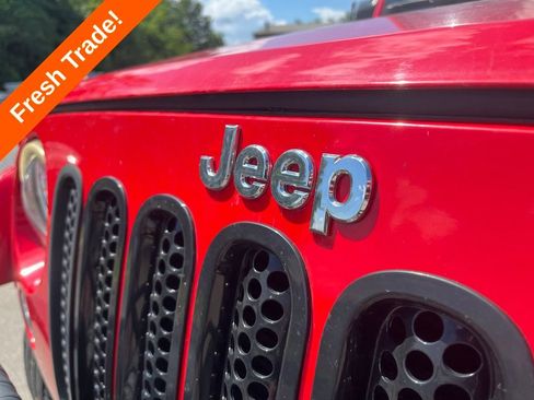 Used 2017 Jeep Wrangler Unlimited Rubicon AWD/4WD image 4