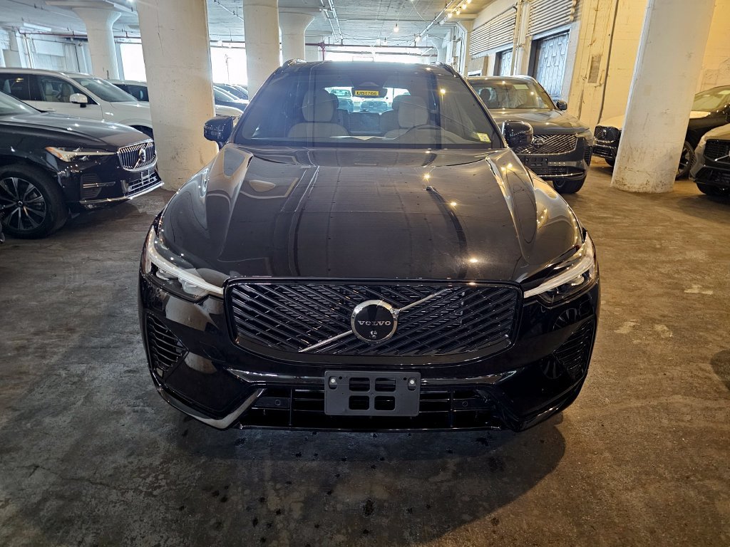 Certified 2026 Volvo XC60 T8 Plus w/ Protection Package Premier AWD/4WD image 7