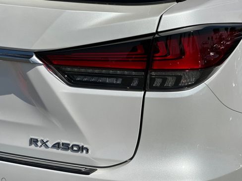 Used 2022 Lexus RX 450h AWD w/ Luxury Package image 30
