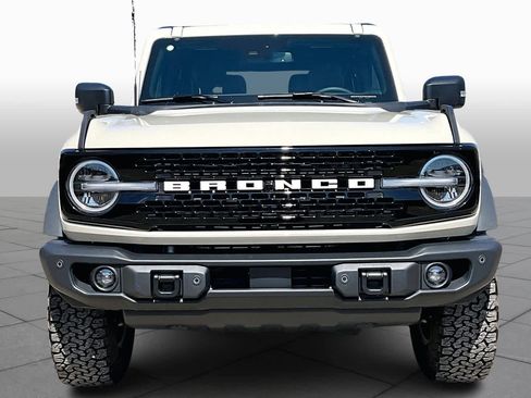 Used 2025 Ford Bronco Badlands AWD/4WD image 3
