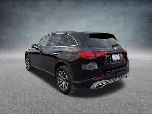 Used 2024 Mercedes-Benz GLC 300 image 10