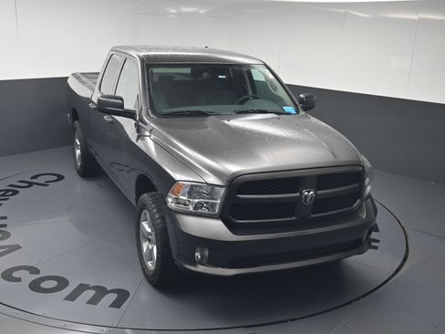 Used 2016 RAM 1500 Express AWD/4WD image 30
