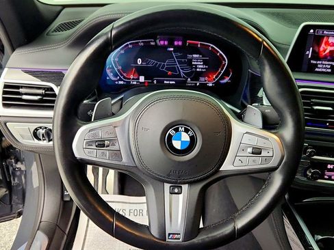 Used 2022 BMW 750i xDrive w/ Executive Package AWD/4WD image 14