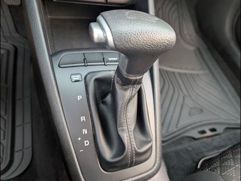 Used 2023 Kia Rio S FWD image 12