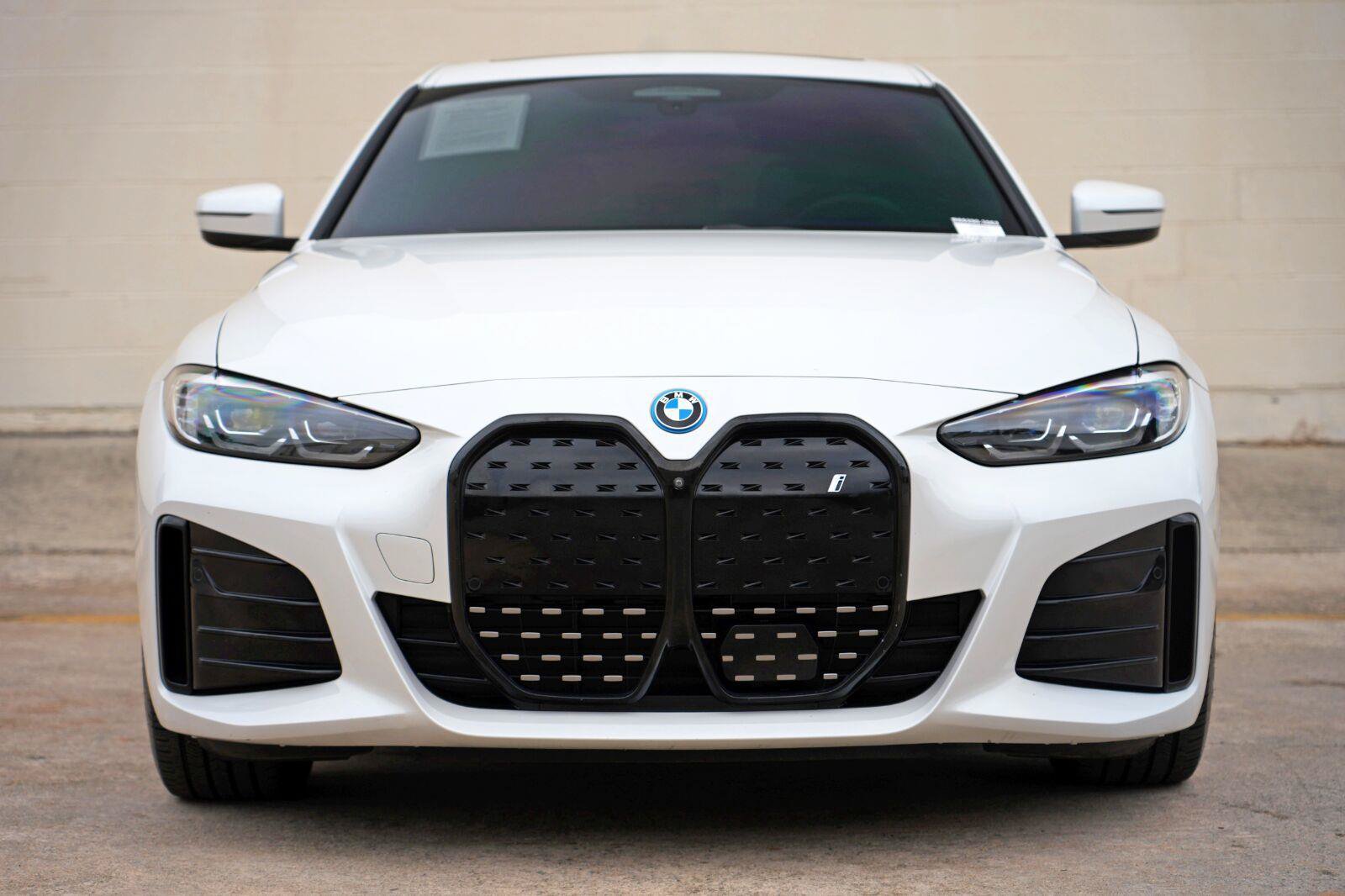 Used 2024 BMW i4 eDrive40 w/ M Sport Package RWD image 7