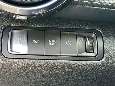 Used 2025 Chevrolet Equinox LT image 25