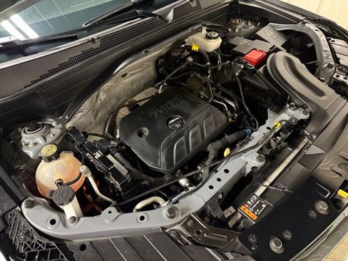 Used 2022 Chevrolet TrailBlazer RS w/ Technology Package image 40