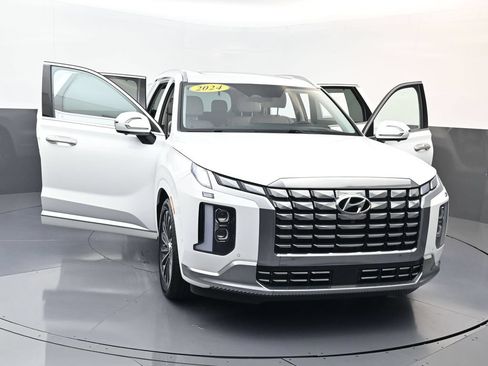 Certified 2024 Hyundai Palisade Calligraphy AWD/4WD image 34