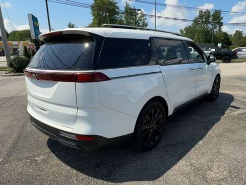 Used 2024 Kia Carnival SX FWD image 8