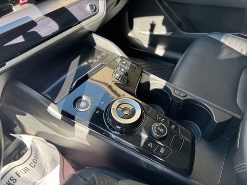 Used 2023 Kia Sportage EX image 14