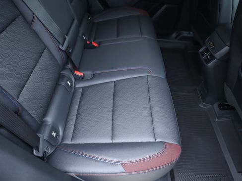 New 2026 Chevrolet Equinox RS w/ Convenience Package III FWD image 14