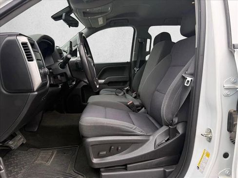 Used 2018 Chevrolet Silverado 1500 LT w/ LT Eassist Package RWD image 10