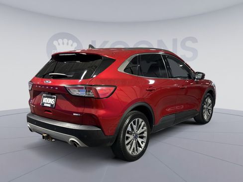 Used 2020 Ford Escape Titanium image 7