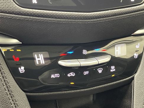 Certified 2024 Cadillac XT5 Premium Luxury image 23