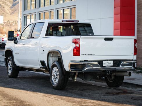 Used 2024 Chevrolet Silverado 2500 LT w/ Convenience Package image 6