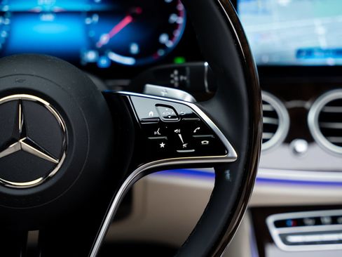 Used 2023 Mercedes-Benz E 350 Sedan image 46
