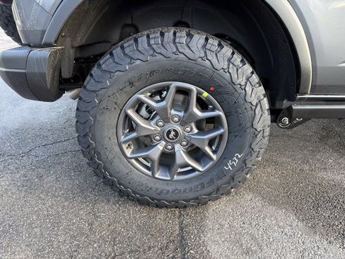 New 2025 Ford Bronco Badlands image 31