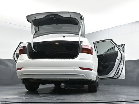 Used 2019 Volkswagen Jetta S image 29