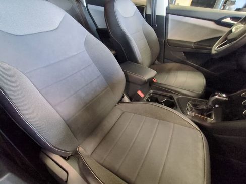 Used 2022 Volkswagen Taos SE image 22