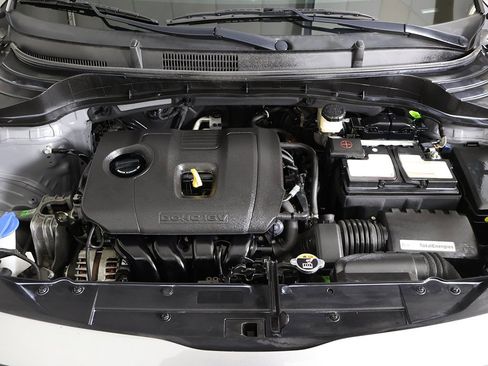 Used 2023 Kia Soul LX w/ LX Technology Package image 19