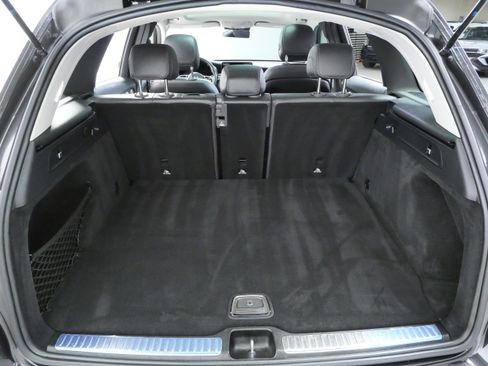 Certified 2021 Mercedes-Benz GLC 300 4MATIC w/ Premium Package image 9