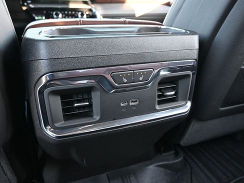 Used 2025 GMC Sierra 2500 Denali Ultimate w/ Max Trailering Package image 26