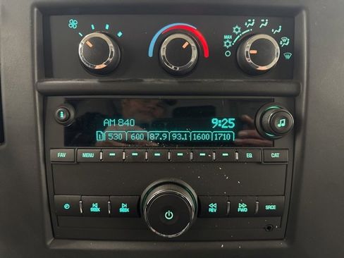 New 2025 Chevrolet Express 3500 w/ Power Convenience Package image 15