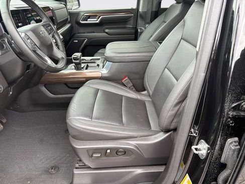 Used 2025 Chevrolet Silverado 1500 RST w/ Convenience Package II AWD/4WD image 21
