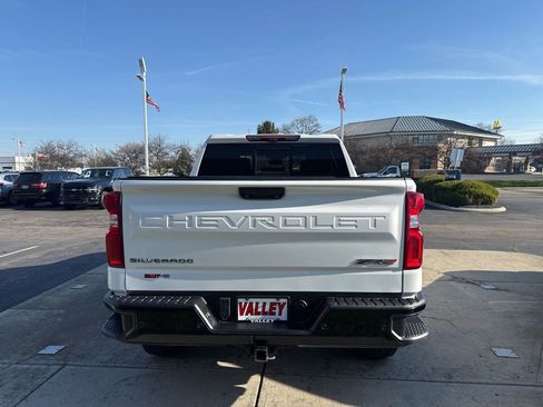 Used 2022 Chevrolet Silverado 1500 ZR2 w/ Technology Package image 44