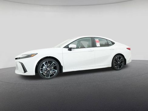 New 2026 Toyota Camry XSE image 18