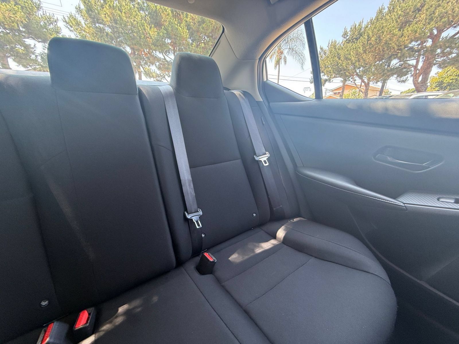 Used 2025 Nissan Sentra S FWD image 33