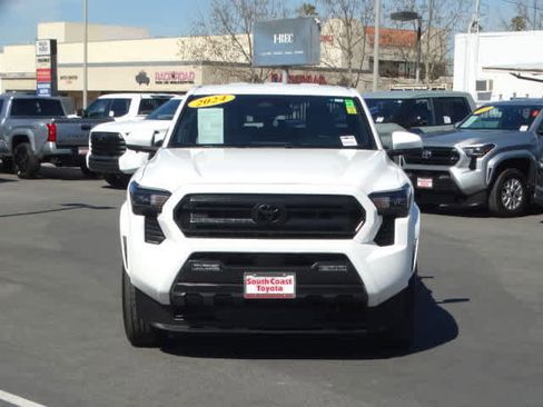 Used 2024 Toyota Tacoma SR5 image 3