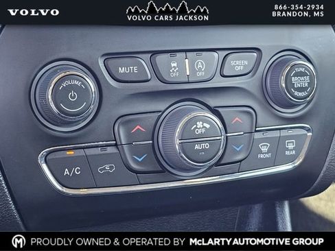 Used 2023 Jeep Cherokee Altitude Lux image 20