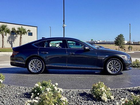 Used 2023 Genesis G80 2.5T image 4