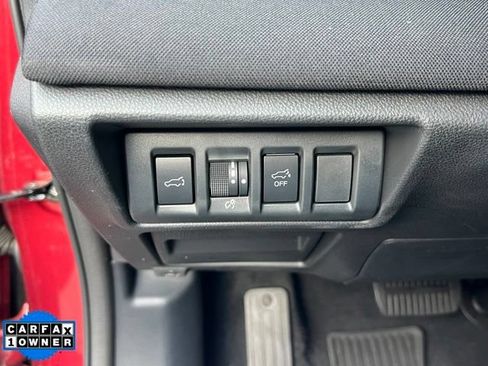 Used 2024 Subaru Outback Premium AWD/4WD image 18