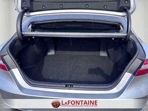 Used 2020 Toyota Camry XSE image 31