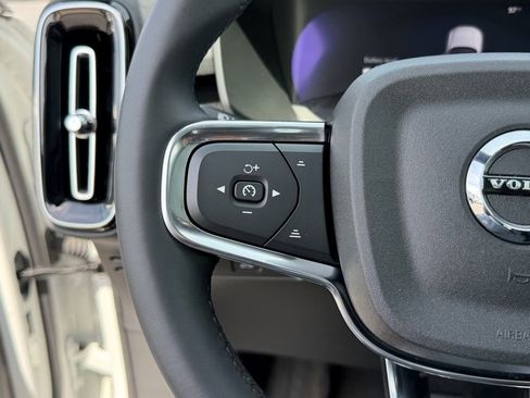 Certified 2023 Volvo C40 P8 Recharge Ultimate w/ Protection Package Premier image 27