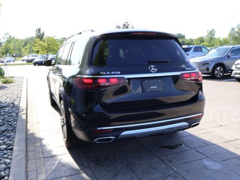 Used 2025 Mercedes-Benz GLS 450 4MATIC image 8