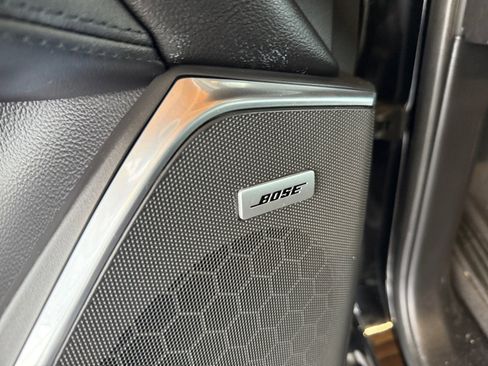 Used 2019 Cadillac Escalade ESV Premium Luxury image 14