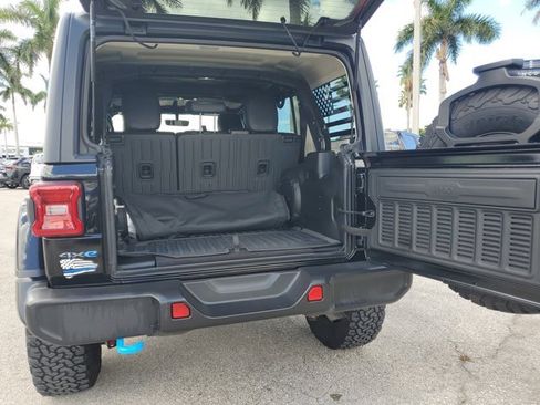 Used 2023 Jeep Wrangler Rubicon image 13