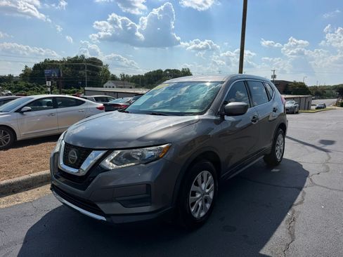 Used 2020 Nissan Rogue S AWD/4WD image 3