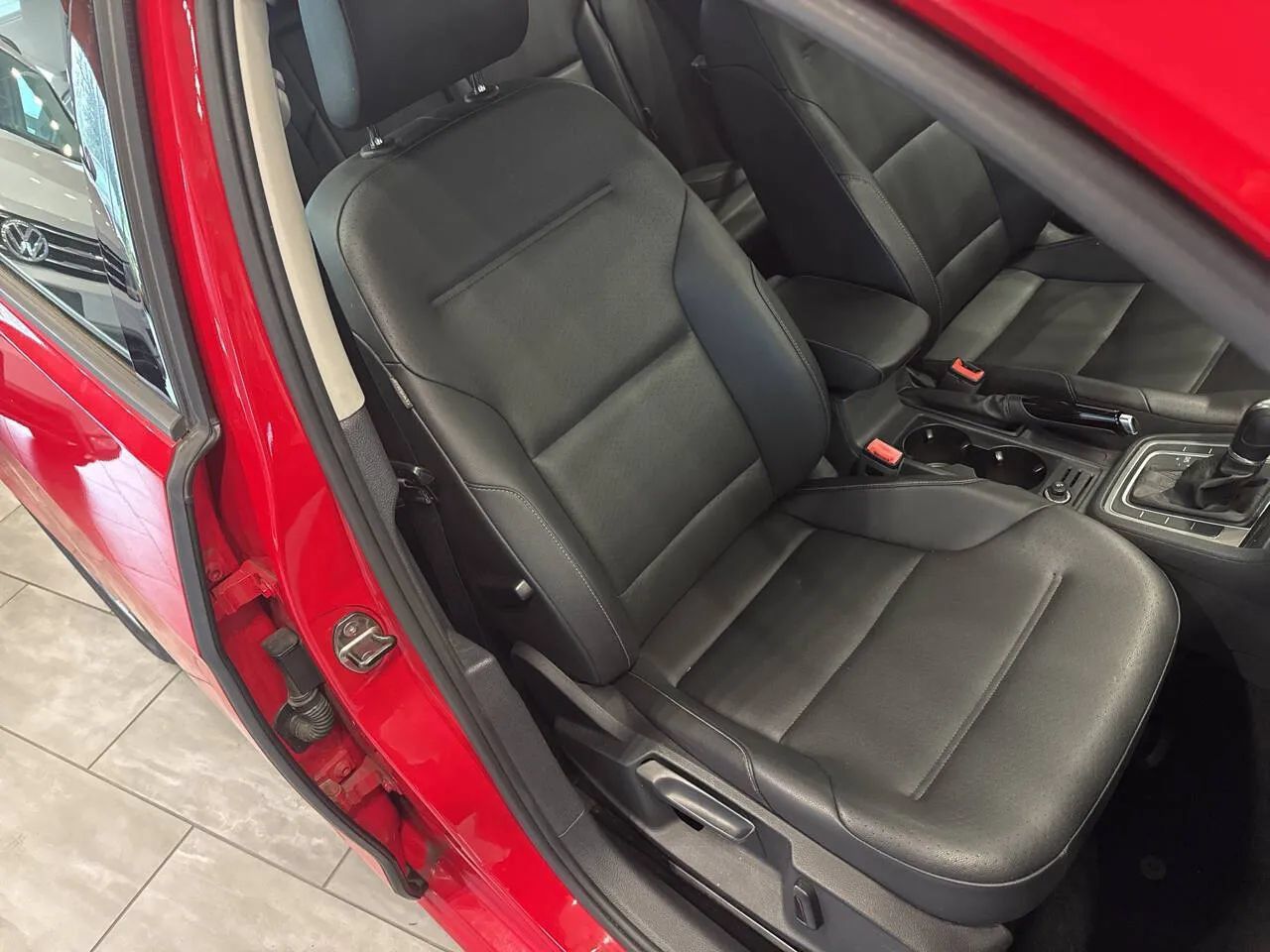 Used 2017 Volkswagen Golf Wolfsburg Edition FWD image 36