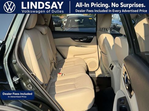 Used 2020 Nissan Rogue SL AWD/4WD image 14