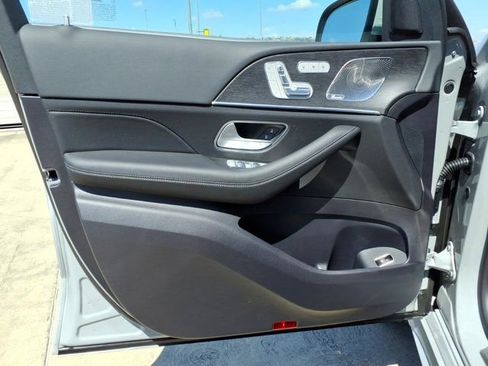 New 2026 Mercedes-Benz GLS 450 4MATIC image 12