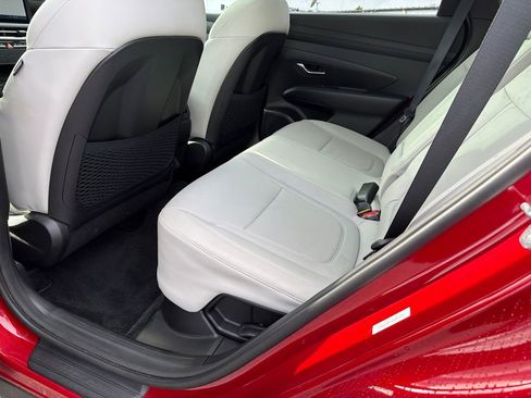 Used 2025 Hyundai Tucson SEL image 21