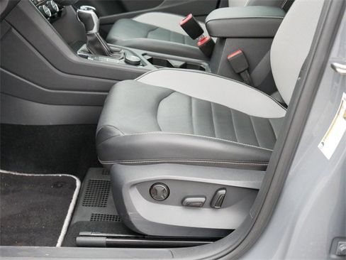 Certified 2023 Volkswagen Taos SEL image 14