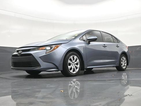 Used 2024 Toyota Corolla LE FWD image 22