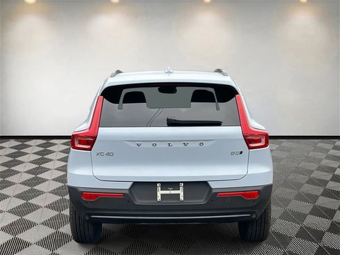 New 2026 Volvo XC40 B5 Ultra w/ Climate Package image 4